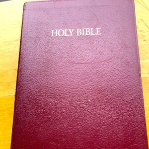 The Holy Bible Old New Testaments in the King James Version Thomas Nelson 1976